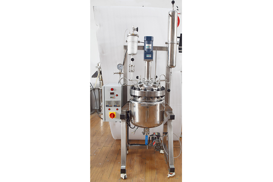 Double Jacketed Stainless Steel Reactor with Built-in Heating Tubes
